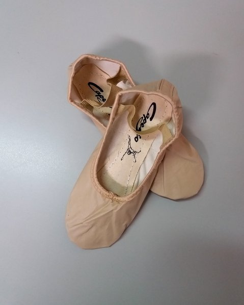 Sapatilha de Ballet Meia Ponta em Corino Capezio - godance