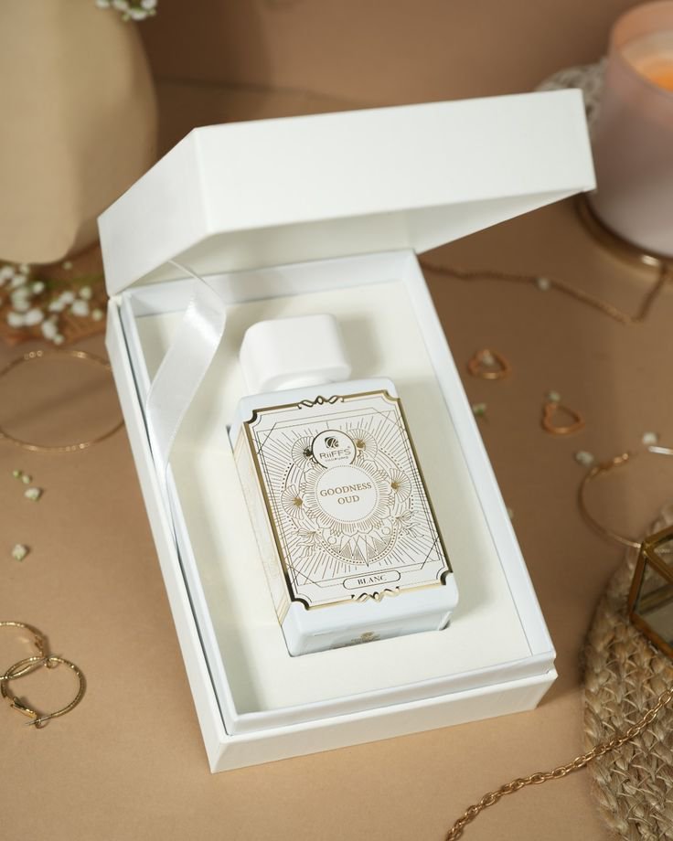 Goodness Oud Blanc Eau de Parfum Riiffss Unissex 3