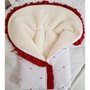 Porta Bebê Percal Nervurado Branco e Vermelho com Pelúcia Carapinha Tipo Pelo de Carneiro